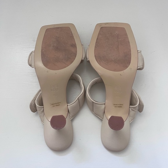 BibiLou Double Puff Strap Heel - Picture 5 of 6